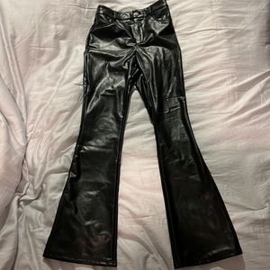 Leather pants in size xs. Never worn!